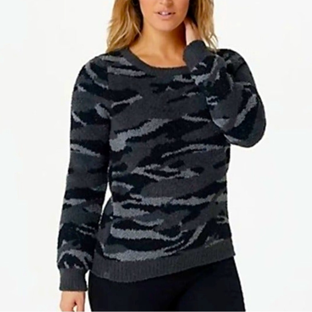 BAREFOOT DREAMS COZY CHIC CAMO PRINT CREWNECK - Picture 2 of 7